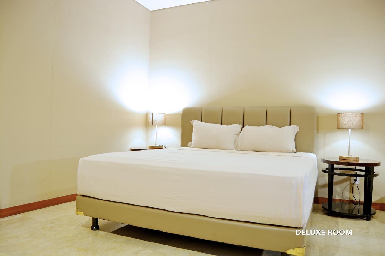 W Home Cipete Jakarta Exterior photo